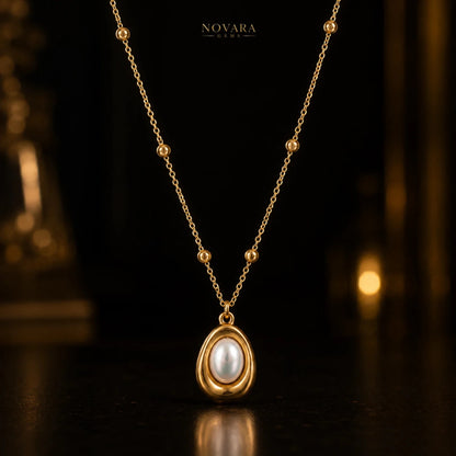 Aurora Pearl Pendant Necklace