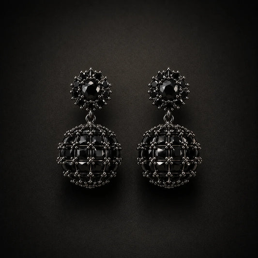 Black Éclat Royale Drop Earrings