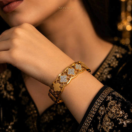 Imperial Clover Radiance Bracelet