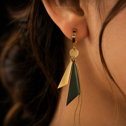 Noir Élan Tassel Earrings