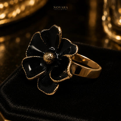 Noir Fleur Royale Ring