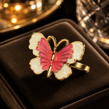 Noir Papillon Ring