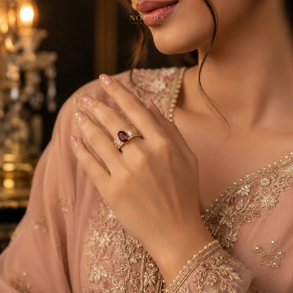 Imperia Noir Oval Zircon Ring – 18K Gold Plated