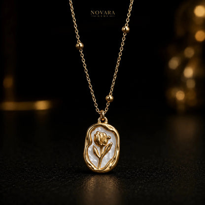 Pearl Bloom Pendant Necklace