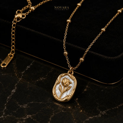Pearl Bloom Pendant Necklace