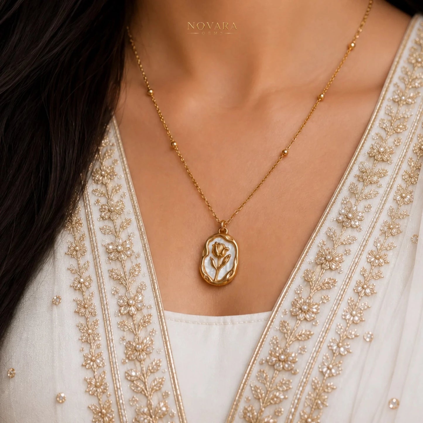 Pearl Bloom Pendant Necklace